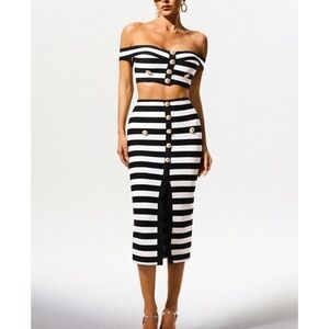 Black and White Midi Pencil Skirt with Slit